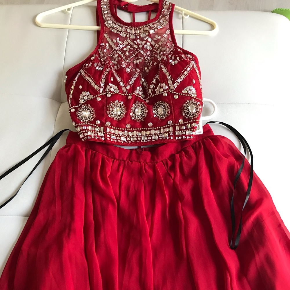 B. Darlin Hoco dress